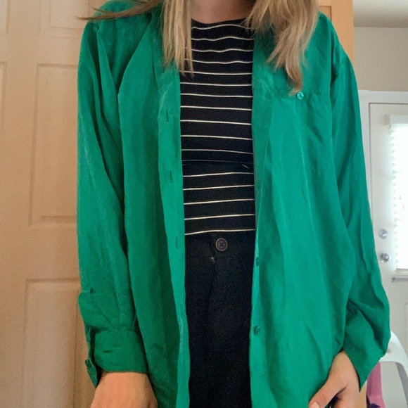 *SOLD* π 100% Silk Vintage Bright Kelly Green Shirt - Picture 4 of 5